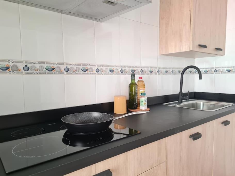 La Casita Verde. Metro Cerca Del Casco Viejo Bilbao Eksteriør billede