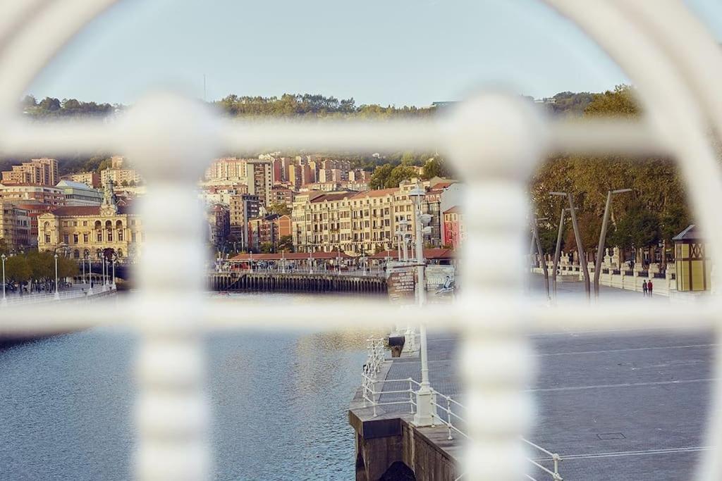 La Casita Verde. Metro Cerca Del Casco Viejo Bilbao Eksteriør billede