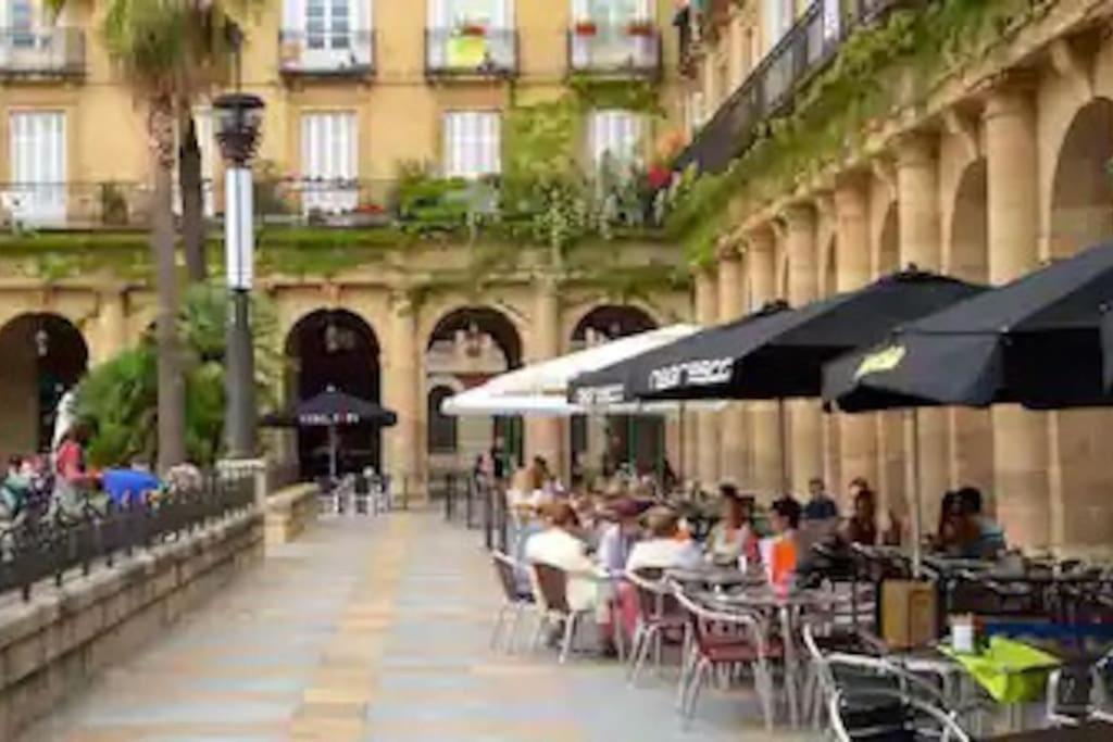 La Casita Verde. Metro Cerca Del Casco Viejo Bilbao Eksteriør billede