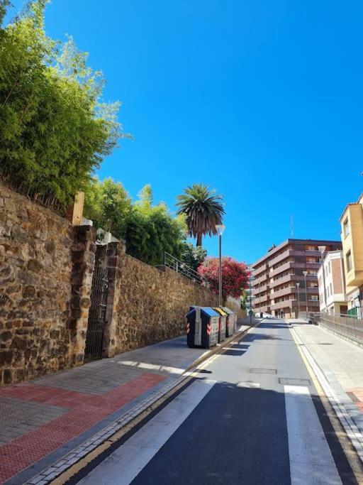 La Casita Verde. Metro Cerca Del Casco Viejo Bilbao Eksteriør billede