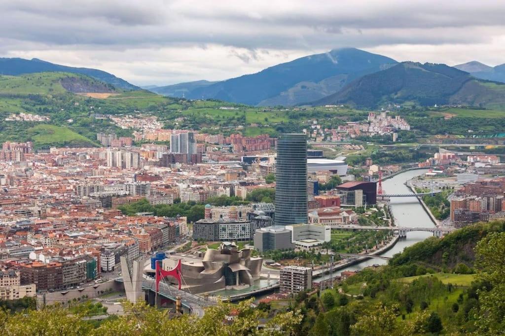 La Casita Verde. Metro Cerca Del Casco Viejo Bilbao Eksteriør billede