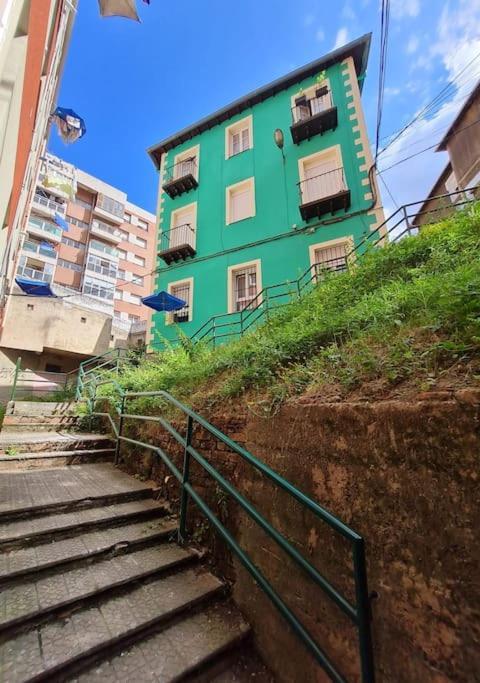 La Casita Verde. Metro Cerca Del Casco Viejo Bilbao Eksteriør billede
