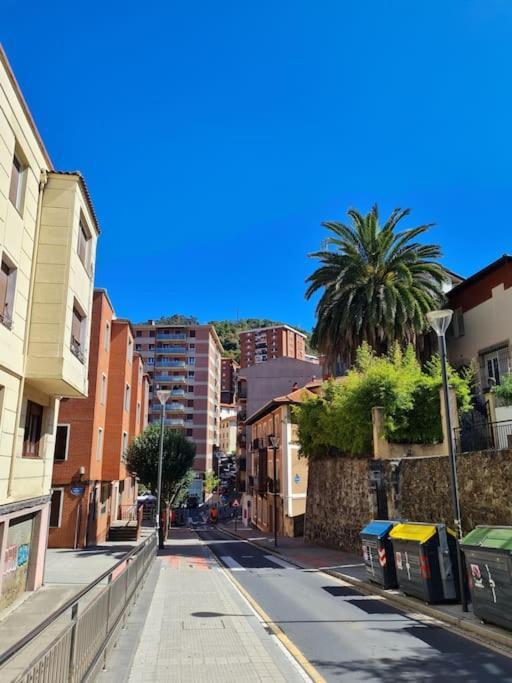 La Casita Verde. Metro Cerca Del Casco Viejo Bilbao Eksteriør billede