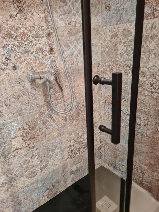 La Casita Verde. Metro Cerca Del Casco Viejo Bilbao Eksteriør billede